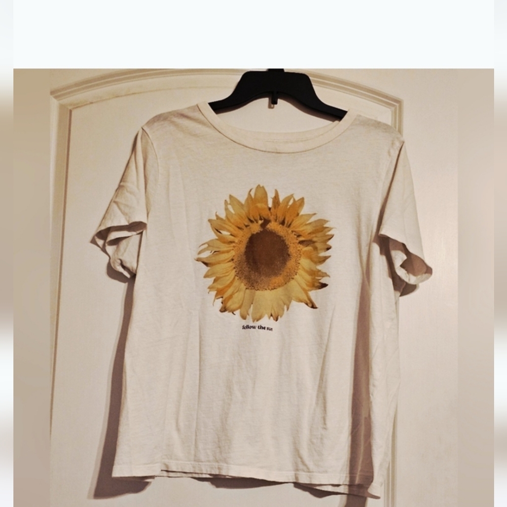 Old Navy White Tee with Sunflower Print